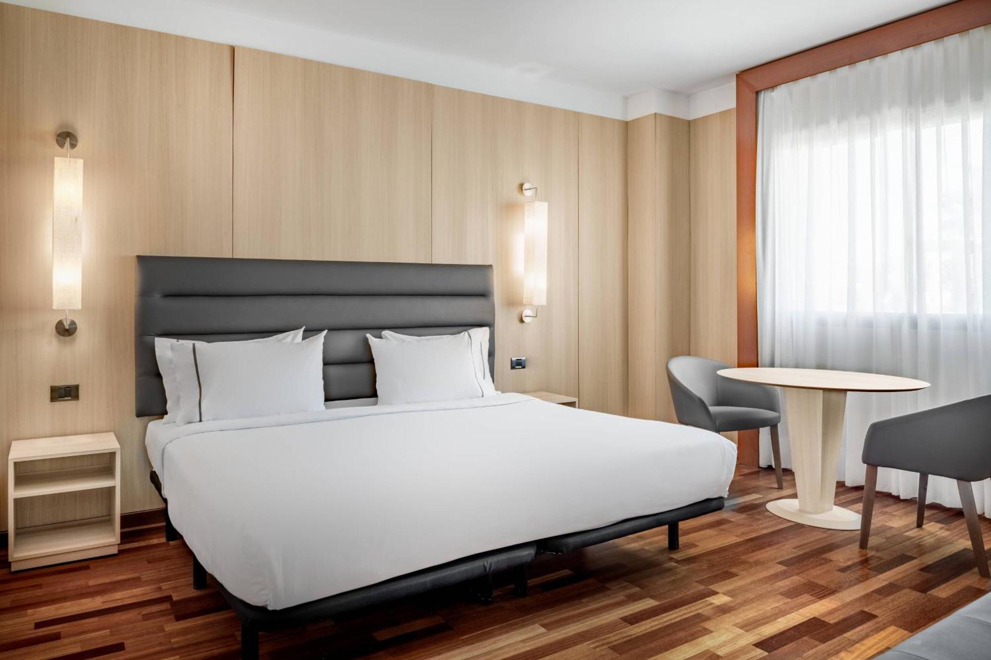Ac Hotel Badajoz By Marriott Dış mekan fotoğraf