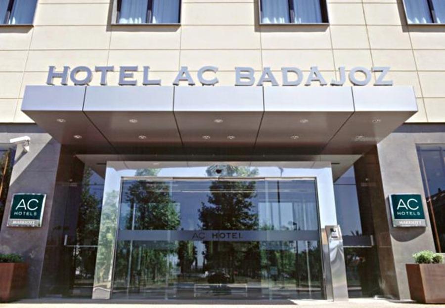Ac Hotel Badajoz By Marriott Dış mekan fotoğraf